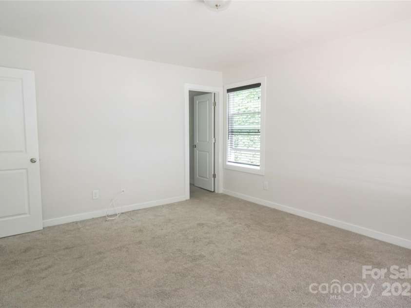 2908 Burgess Drive, Charlotte, NC 28208.  MLS# CAR4257726, YatesRealty ID 22999. Master Bdrm