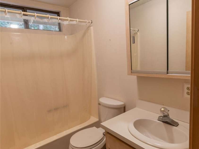 479 Big Ridge Road, Burnsville, NC 28714.  MLS# CAR4302188, YatesRealty ID 23. 