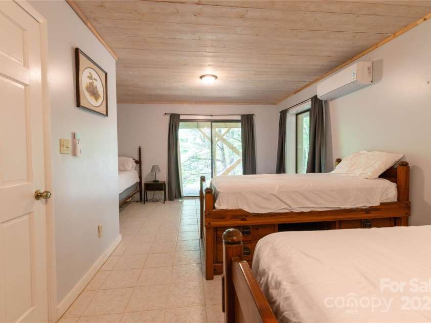 479 Big Ridge Road, Burnsville, NC 28714.  MLS# CAR4302188, YatesRealty ID 23. 