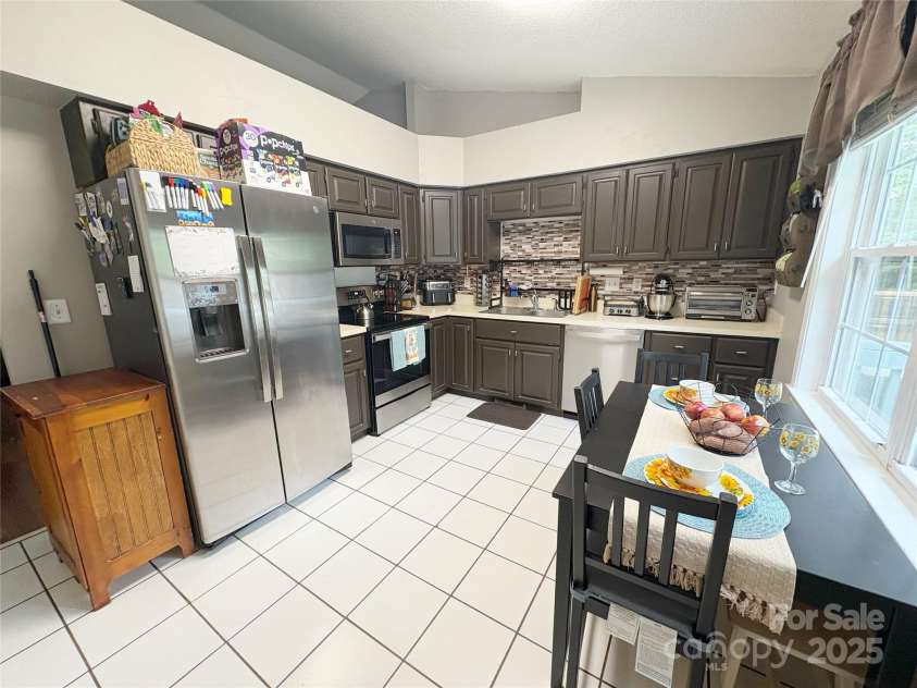 1515 Cambridge Heights Place, Concord, NC 28027.  MLS# CAR4292466, YatesRealty ID 230. 