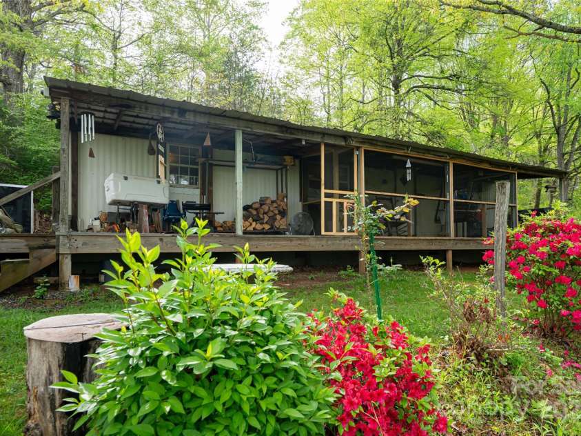 25 Coal Creek Lane, Weaverville, NC 28787.  MLS# CAR4251117, YatesRealty ID 230. 