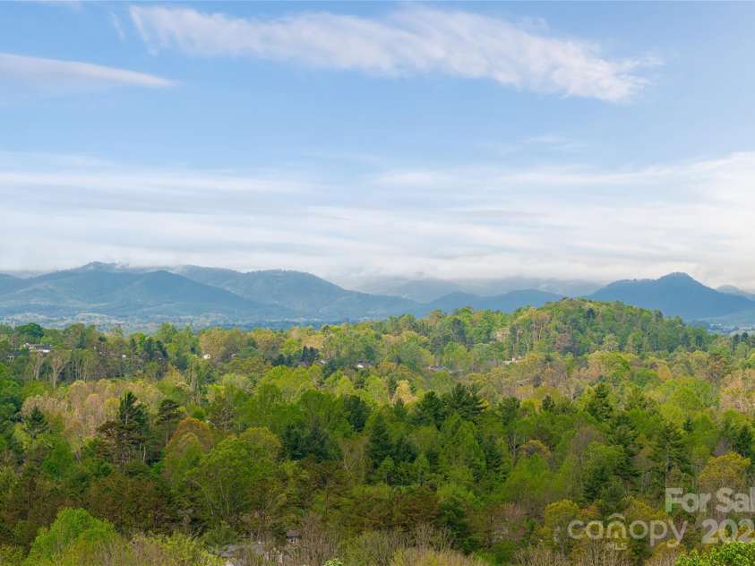 25 Coal Creek Lane, Weaverville, NC 28787.  MLS# CAR4251117, YatesRealty ID 230. 