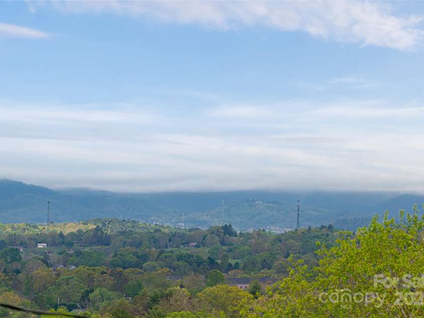 25 Coal Creek Lane, Weaverville, NC 28787.  MLS# CAR4251117, YatesRealty ID 230. 