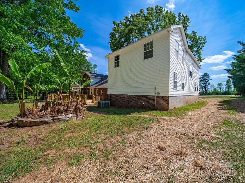 308 Miller Street, Jefferson, SC 29718.  MLS# CAR4244661, YatesRealty ID 2300. 