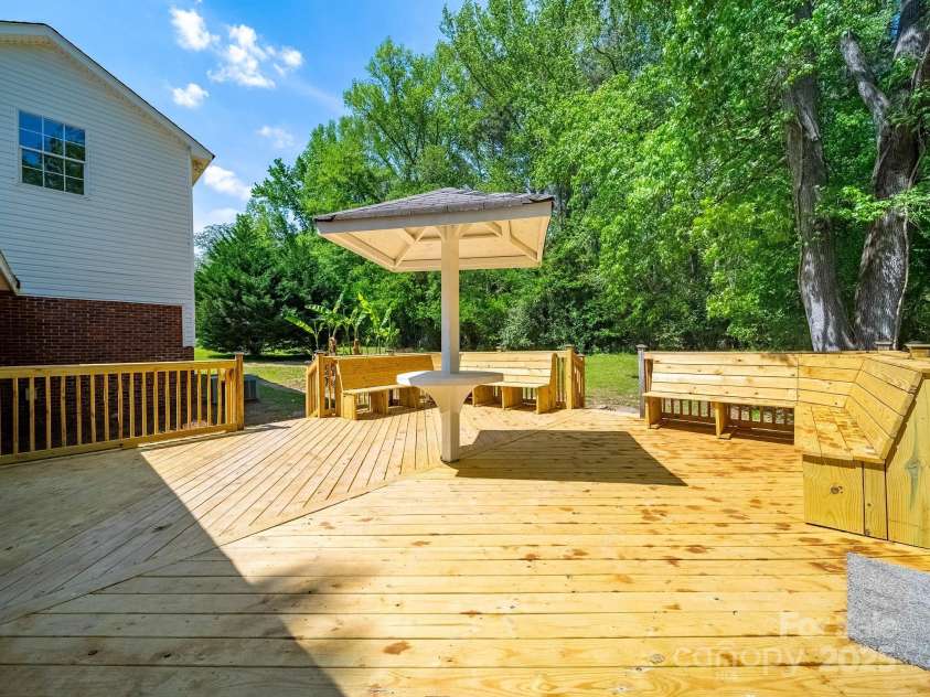 308 Miller Street, Jefferson, SC 29718.  MLS# CAR4244661, YatesRealty ID 2300. 