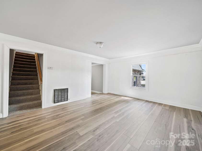 308 Miller Street, Jefferson, SC 29718.  MLS# CAR4244661, YatesRealty ID 2300. 