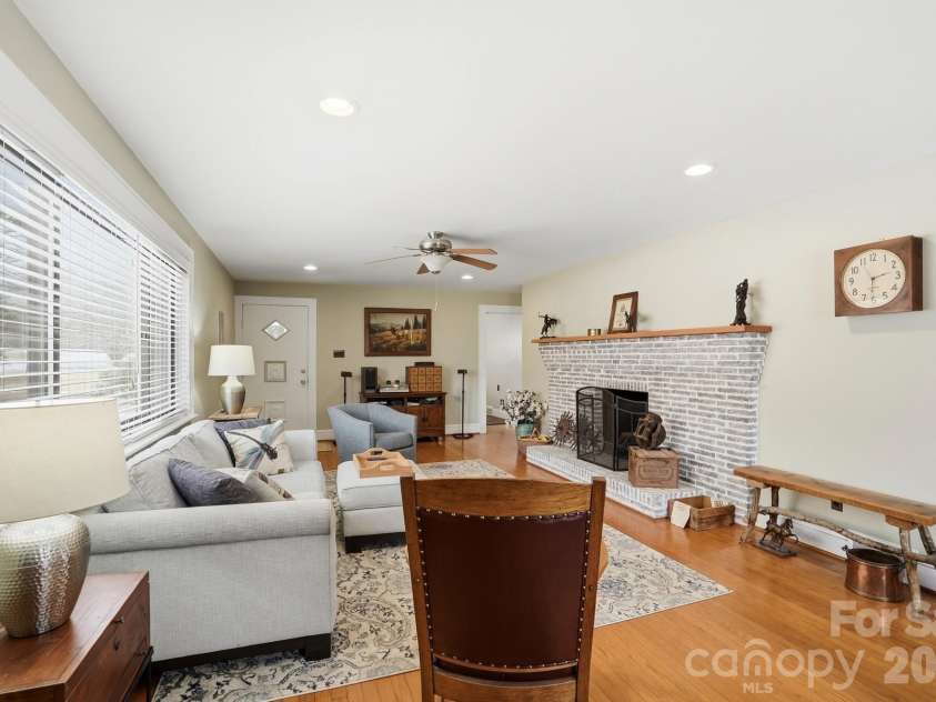 7511 Old Mocksville Road, Salisbury, NC 28144.  MLS# CAR4342046, YatesRealty ID 2300. 