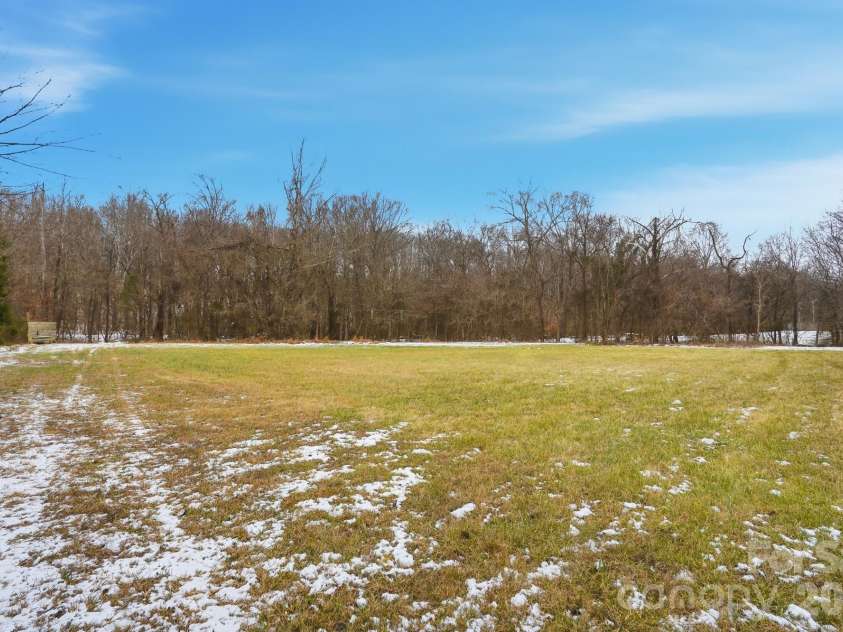 7511 Old Mocksville Road, Salisbury, NC 28144.  MLS# CAR4342046, YatesRealty ID 2300. 