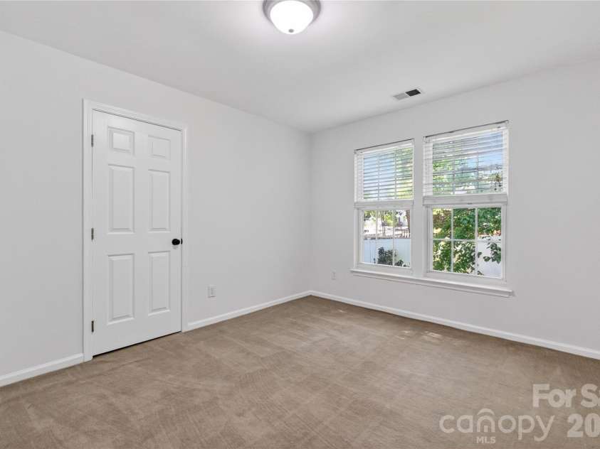 134 Meadow Pond Lane, Mooresville, NC 28117.  MLS# CAR4363860, YatesRealty ID 23000. 