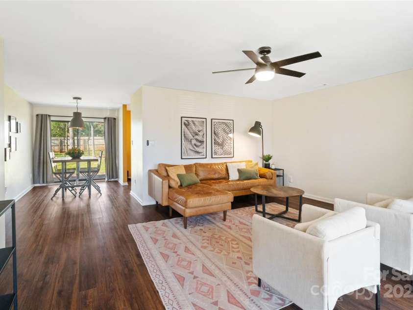 7656 Eastbourne Road, Charlotte, NC 28227.  MLS# CAR4238426, YatesRealty ID 23000. 
