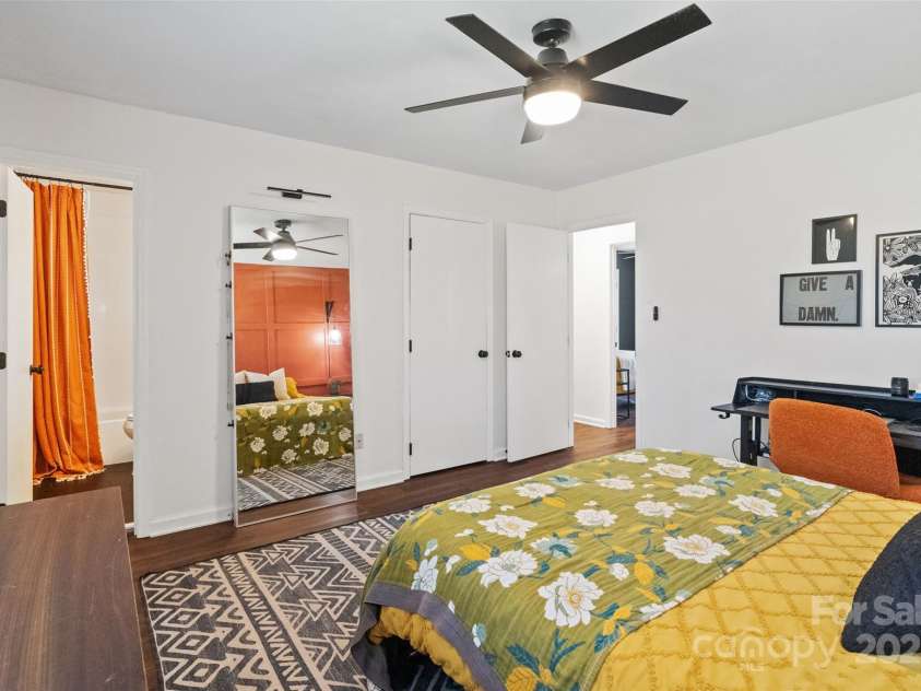 7656 Eastbourne Road, Charlotte, NC 28227.  MLS# CAR4238426, YatesRealty ID 23000. 
