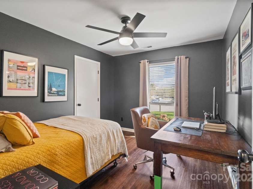 7656 Eastbourne Road, Charlotte, NC 28227.  MLS# CAR4238426, YatesRealty ID 23000. Secondary Bedroom /Office
