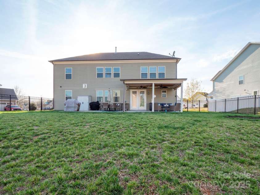 1501 Allegheny Way, Waxhaw, NC 28173.  MLS# CAR4238319, YatesRealty ID 23001. 