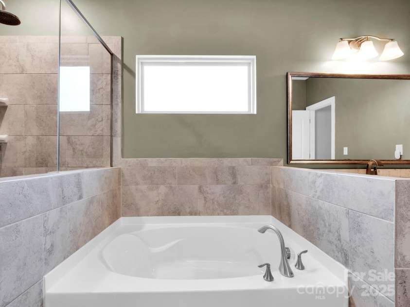 1501 Allegheny Way, Waxhaw, NC 28173.  MLS# CAR4238319, YatesRealty ID 23001. 