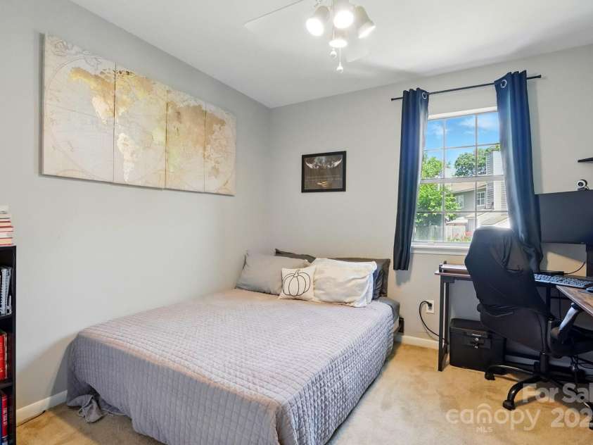 6044 Heath Valley Road, Charlotte, NC 28210.  MLS# CAR4269219, YatesRealty ID 23002. 