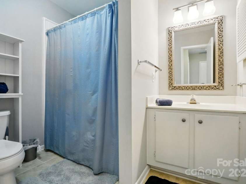 6044 Heath Valley Road, Charlotte, NC 28210.  MLS# CAR4269219, YatesRealty ID 23002. 