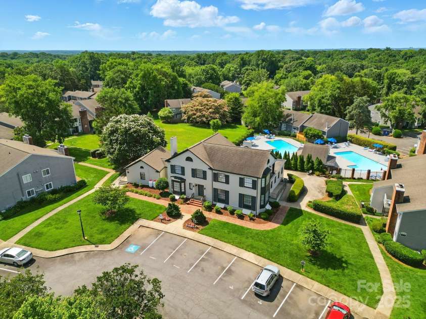 6044 Heath Valley Road, Charlotte, NC 28210.  MLS# CAR4269219, YatesRealty ID 23002. 