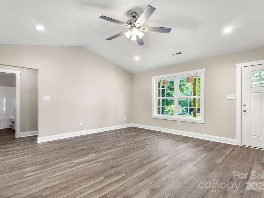 1234 Goodnight Lane, Kannapolis, NC 28081.  MLS# CAR4272946, YatesRealty ID 23003. 