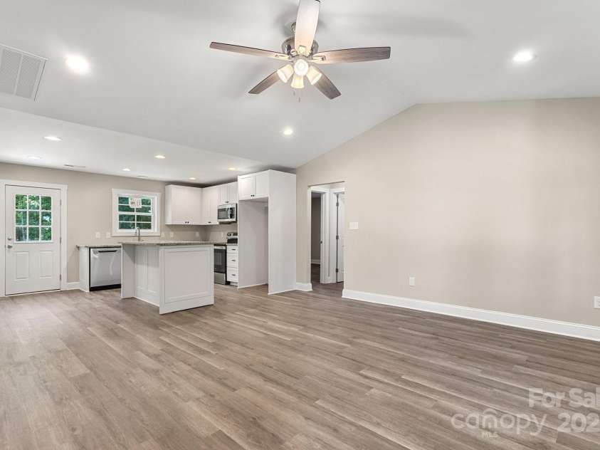 1234 Goodnight Lane, Kannapolis, NC 28081.  MLS# CAR4272946, YatesRealty ID 23003. 