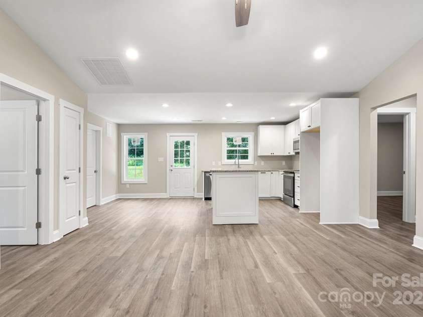 1234 Goodnight Lane, Kannapolis, NC 28081.  MLS# CAR4272946, YatesRealty ID 23003. 