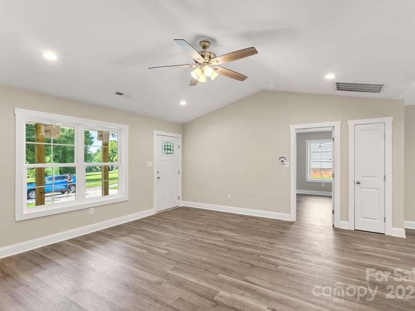 1234 Goodnight Lane, Kannapolis, NC 28081.  MLS# CAR4272946, YatesRealty ID 23003. 