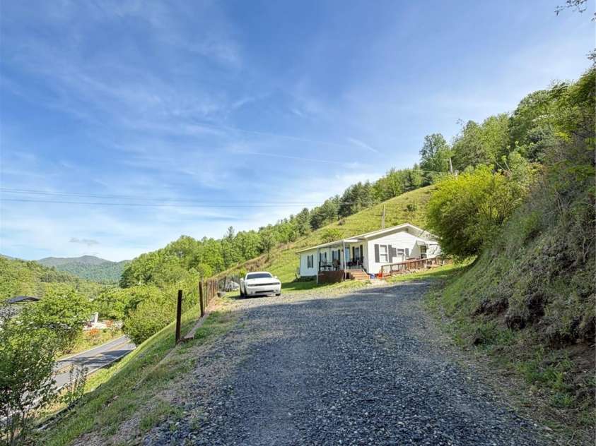 1663 Bailey Branch Road, Burnsville, NC 28714.  MLS# CAR4375451, YatesRealty ID 23003. 