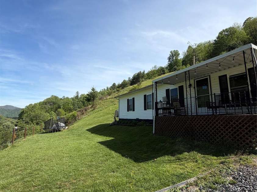 1663 Bailey Branch Road, Burnsville, NC 28714.  MLS# CAR4375451, YatesRealty ID 23003. 