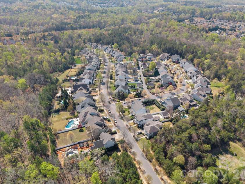 5595 Morris Hunt Drive, Fort Mill, SC 29708.  MLS# CAR4359670, YatesRealty ID 23004. Morris Hunt Drive