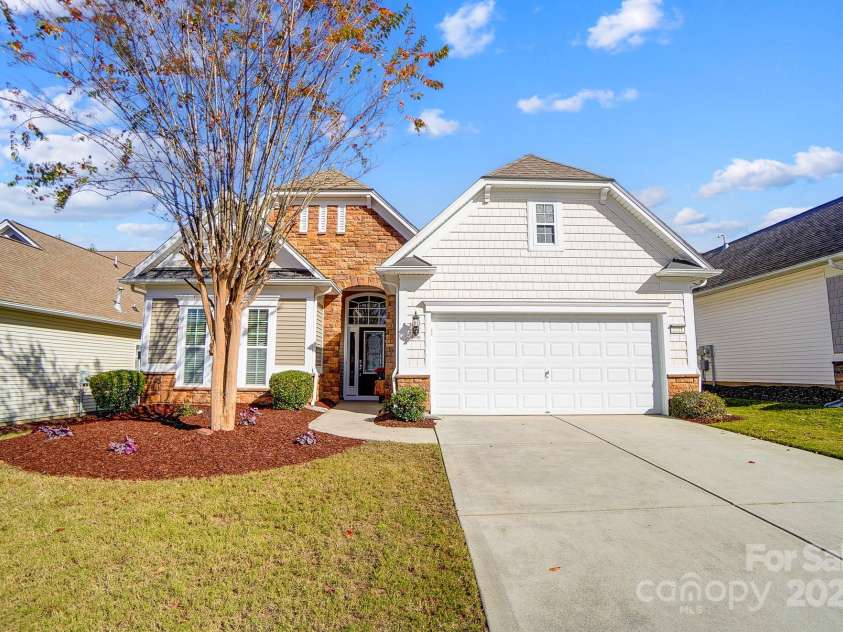 2221 Hartwell Lane, Fort Mill, SC 29707.  MLS# CAR4203000, YatesRealty ID 23005. 