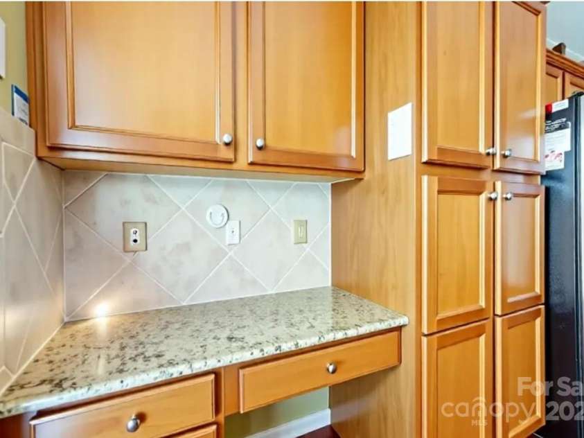 2221 Hartwell Lane, Fort Mill, SC 29707.  MLS# CAR4203000, YatesRealty ID 23005. 