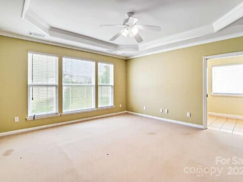 2221 Hartwell Lane, Fort Mill, SC 29707.  MLS# CAR4203000, YatesRealty ID 23005. 