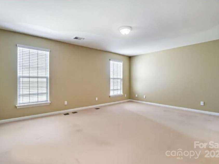 2221 Hartwell Lane, Fort Mill, SC 29707.  MLS# CAR4203000, YatesRealty ID 23005. 