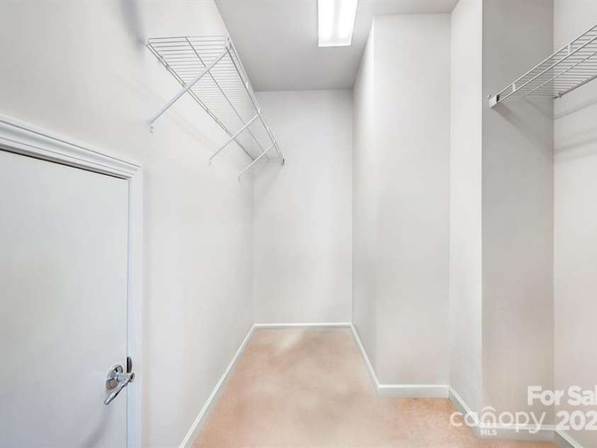 2221 Hartwell Lane, Fort Mill, SC 29707.  MLS# CAR4298530, YatesRealty ID 23005. 