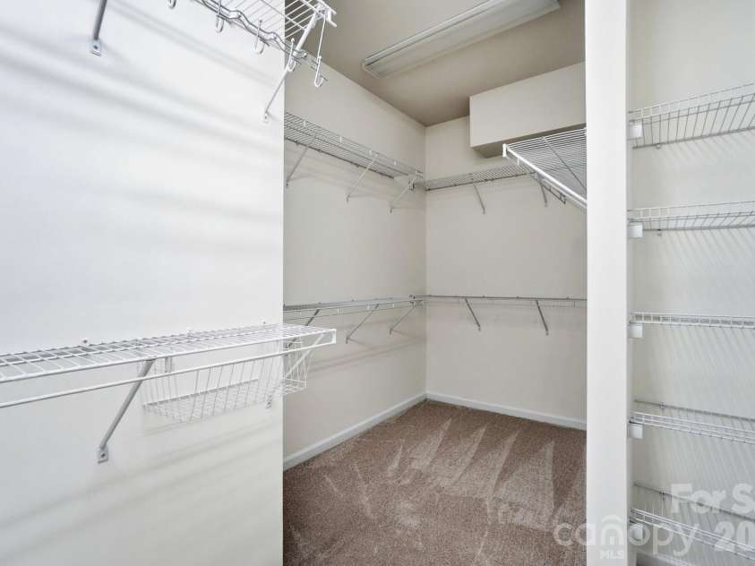 2221 Hartwell Lane, Fort Mill, SC 29707.  MLS# CAR4298530, YatesRealty ID 23005. 