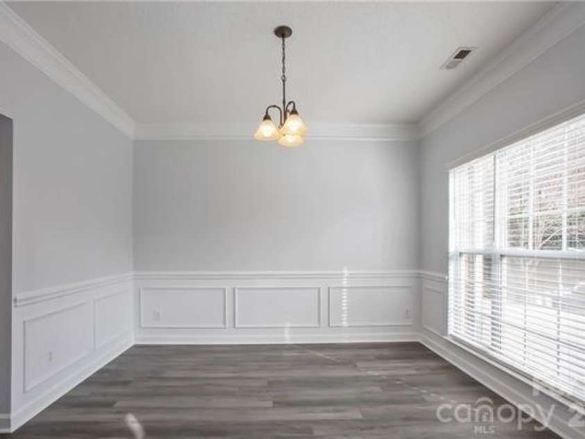 815 Knightsbridge Road, Fort Mill, SC 29708.  MLS# CAR4382869, YatesRealty ID 23005. 