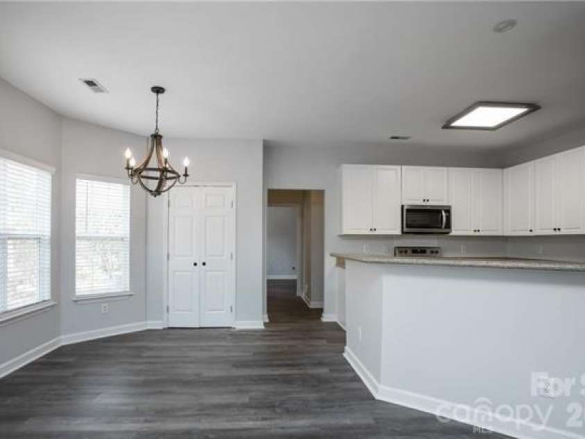 815 Knightsbridge Road, Fort Mill, SC 29708.  MLS# CAR4382869, YatesRealty ID 23005. 