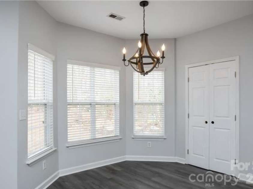 815 Knightsbridge Road, Fort Mill, SC 29708.  MLS# CAR4382869, YatesRealty ID 23005. 