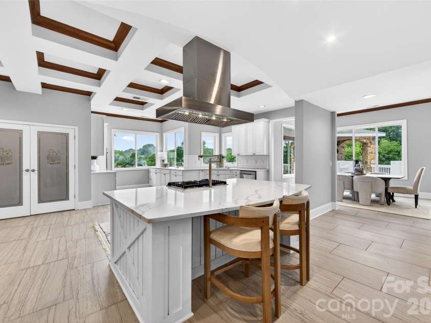 4511 Howey Farms Drive, Waxhaw, NC 28173.  MLS# CAR4379363, YatesRealty ID 23006. 