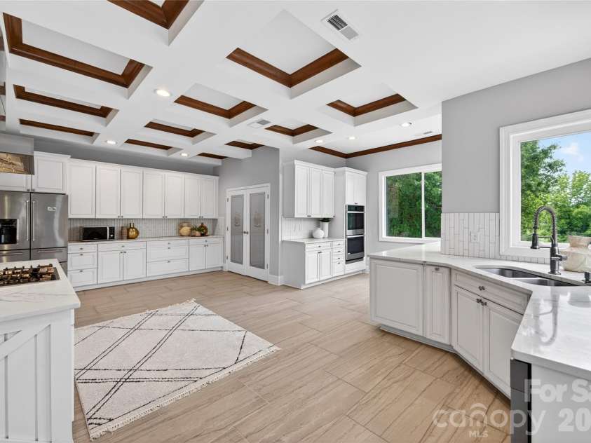 4511 Howey Farms Drive, Waxhaw, NC 28173.  MLS# CAR4379363, YatesRealty ID 23006. 