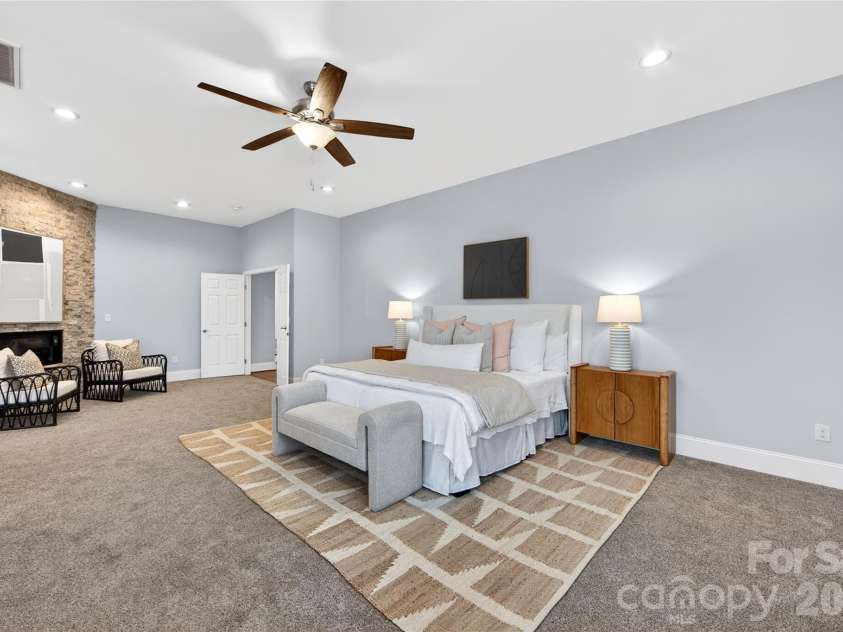 4511 Howey Farms Drive, Waxhaw, NC 28173.  MLS# CAR4379363, YatesRealty ID 23006. 