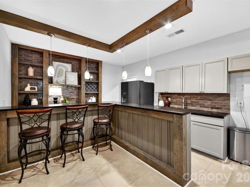 4511 Howey Farms Drive, Waxhaw, NC 28173.  MLS# CAR4379363, YatesRealty ID 23006. 