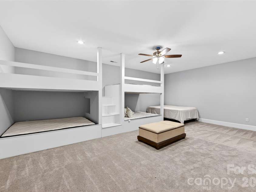 4511 Howey Farms Drive, Waxhaw, NC 28173.  MLS# CAR4379363, YatesRealty ID 23006. 