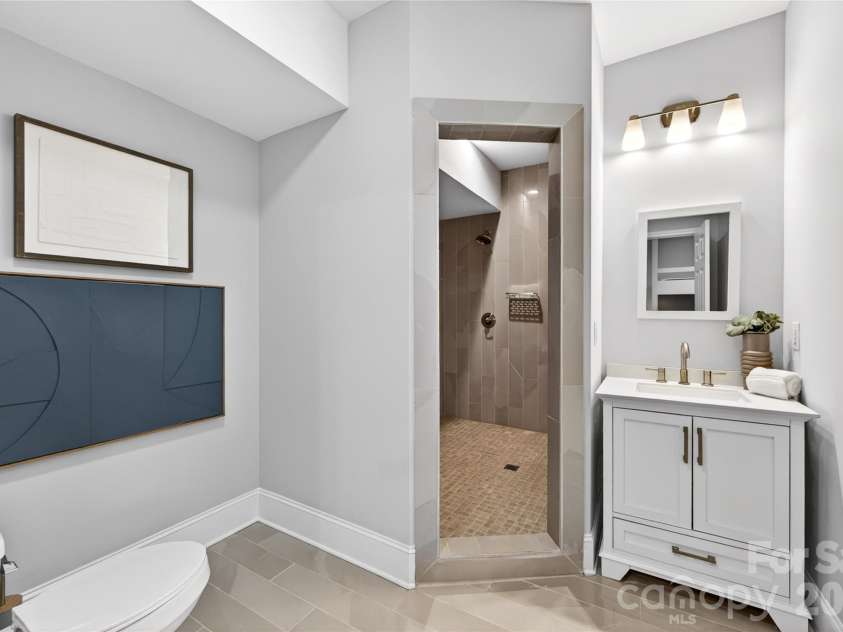 4511 Howey Farms Drive, Waxhaw, NC 28173.  MLS# CAR4379363, YatesRealty ID 23006. 