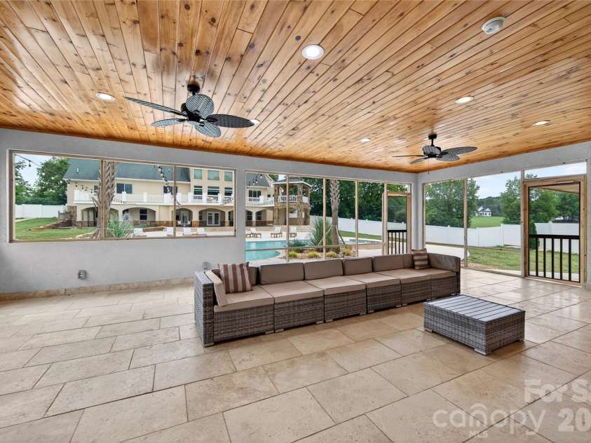 4511 Howey Farms Drive, Waxhaw, NC 28173.  MLS# CAR4379363, YatesRealty ID 23006. 