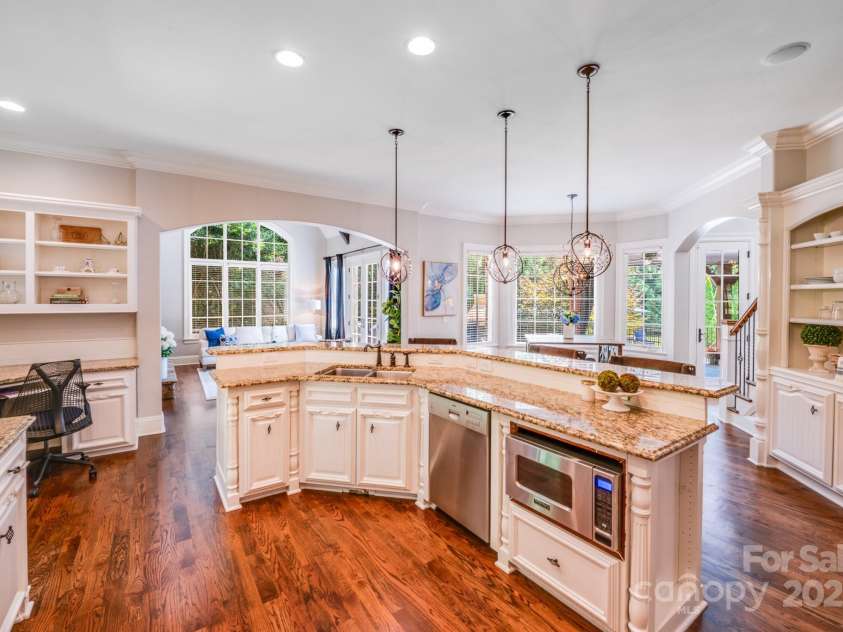 600 Beauhaven Lane, Waxhaw, NC 28173.  MLS# CAR4274733, YatesRealty ID 23007. 