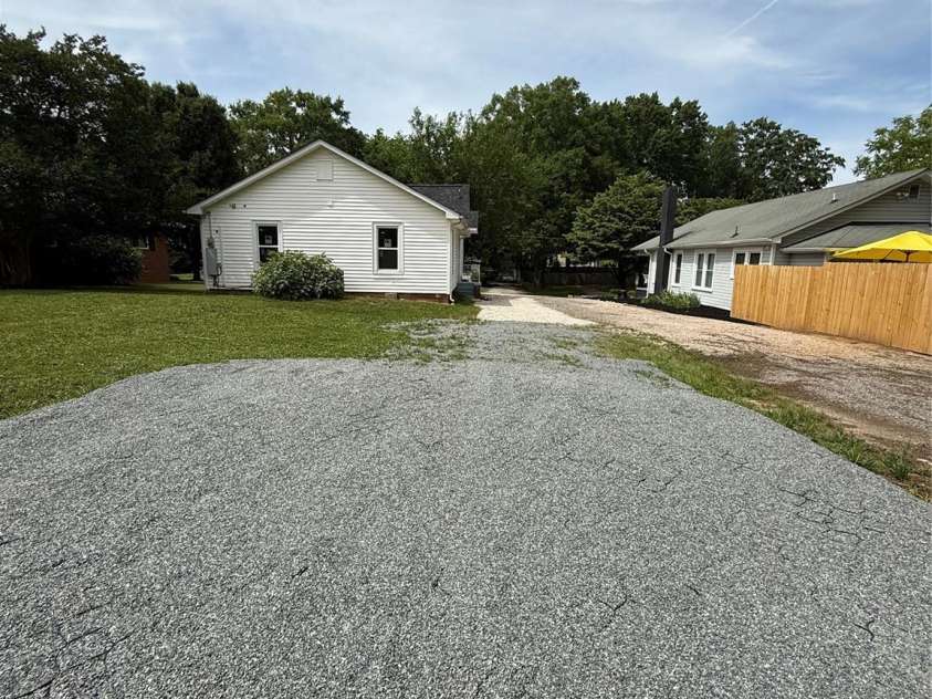 1102 Venus Street, Kannapolis, NC 28083.  MLS# CAR4263582, YatesRealty ID 23008. 