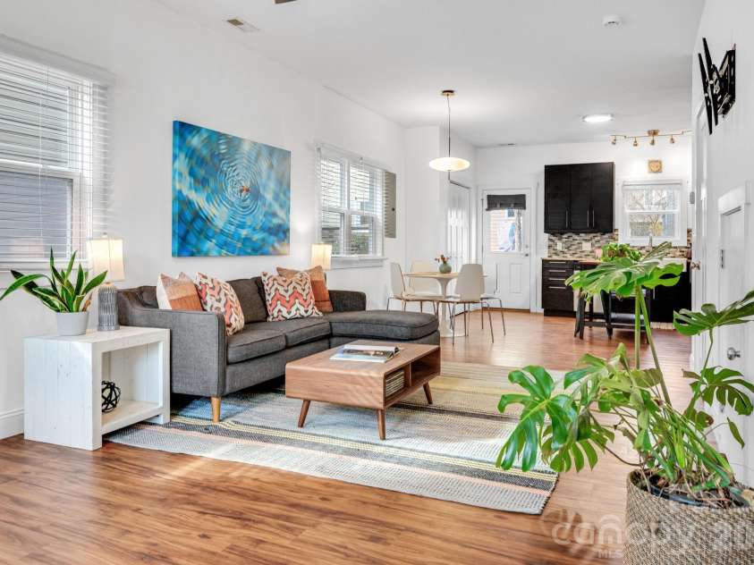 7 Mill Creek Loop, Asheville, NC 28806.  MLS# CAR4356339, YatesRealty ID 23008. 