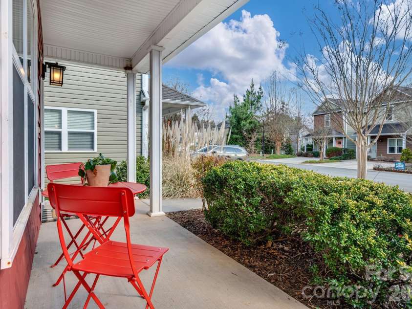 7 Mill Creek Loop, Asheville, NC 28806.  MLS# CAR4356339, YatesRealty ID 23008. 