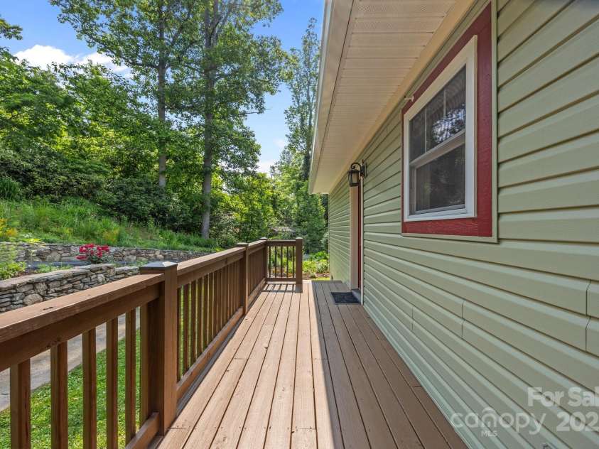 17 Laurel Road, Arden, NC 28704.  MLS# CAR4265020, YatesRealty ID 23009. Back deck