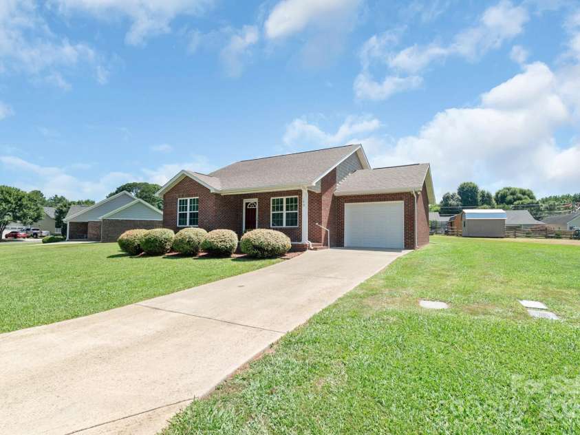 169 Abigail Lane, Locust, NC 28097.  MLS# CAR4327709, YatesRealty ID 2301. 